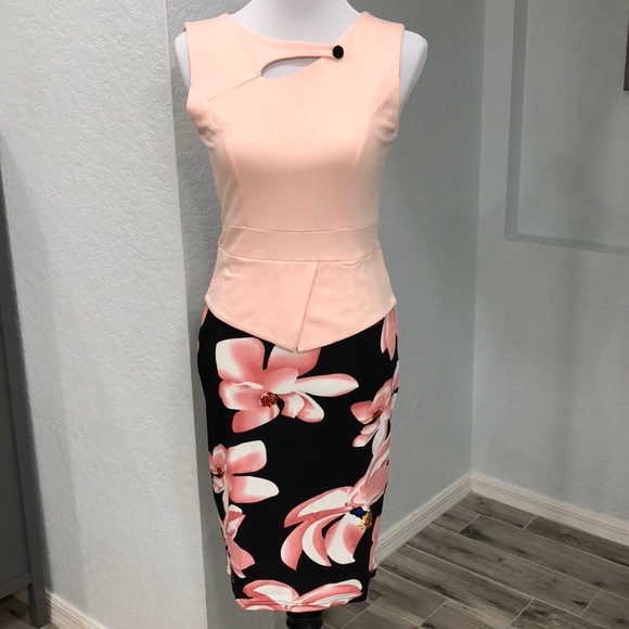 Dresses & Skirts - New Bodycon Style Dress